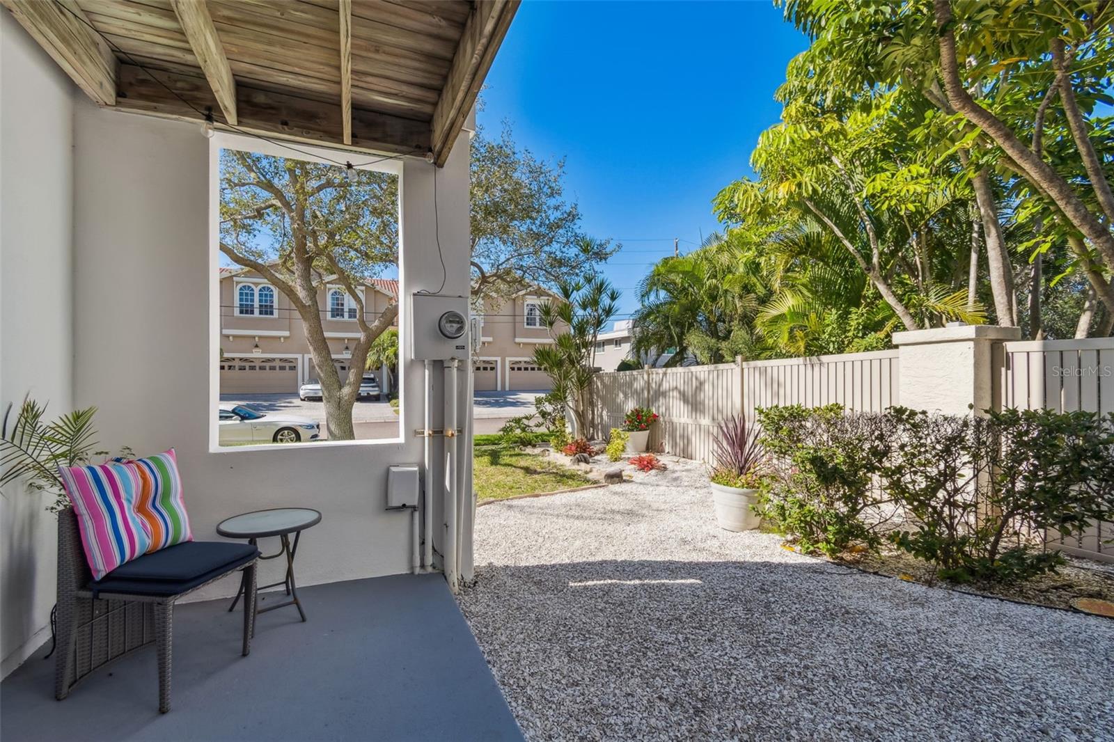 Image 54 of 75 For 320 Island Way 101