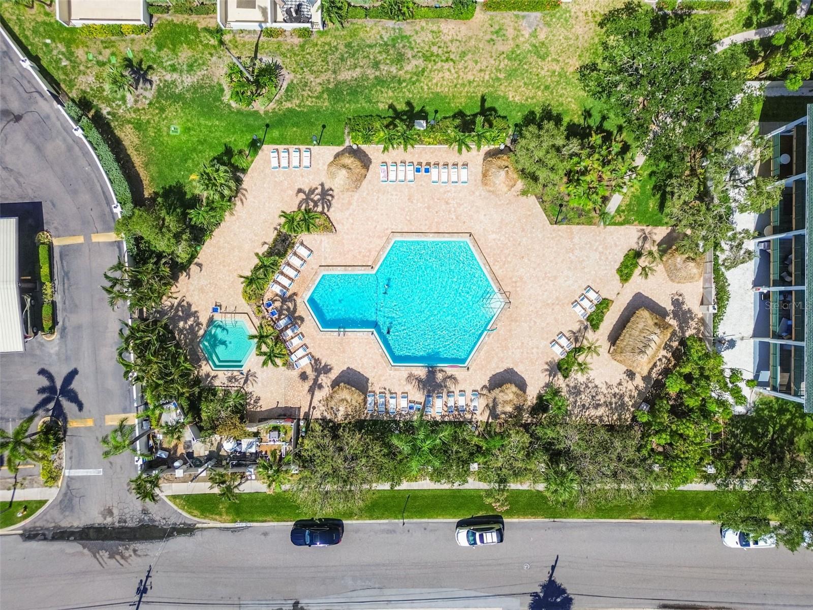 Image 64 of 75 For 320 Island Way 101