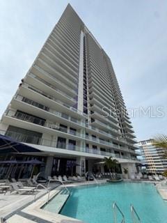 Image 6 of 58 For 275 1st Avenue S 2107