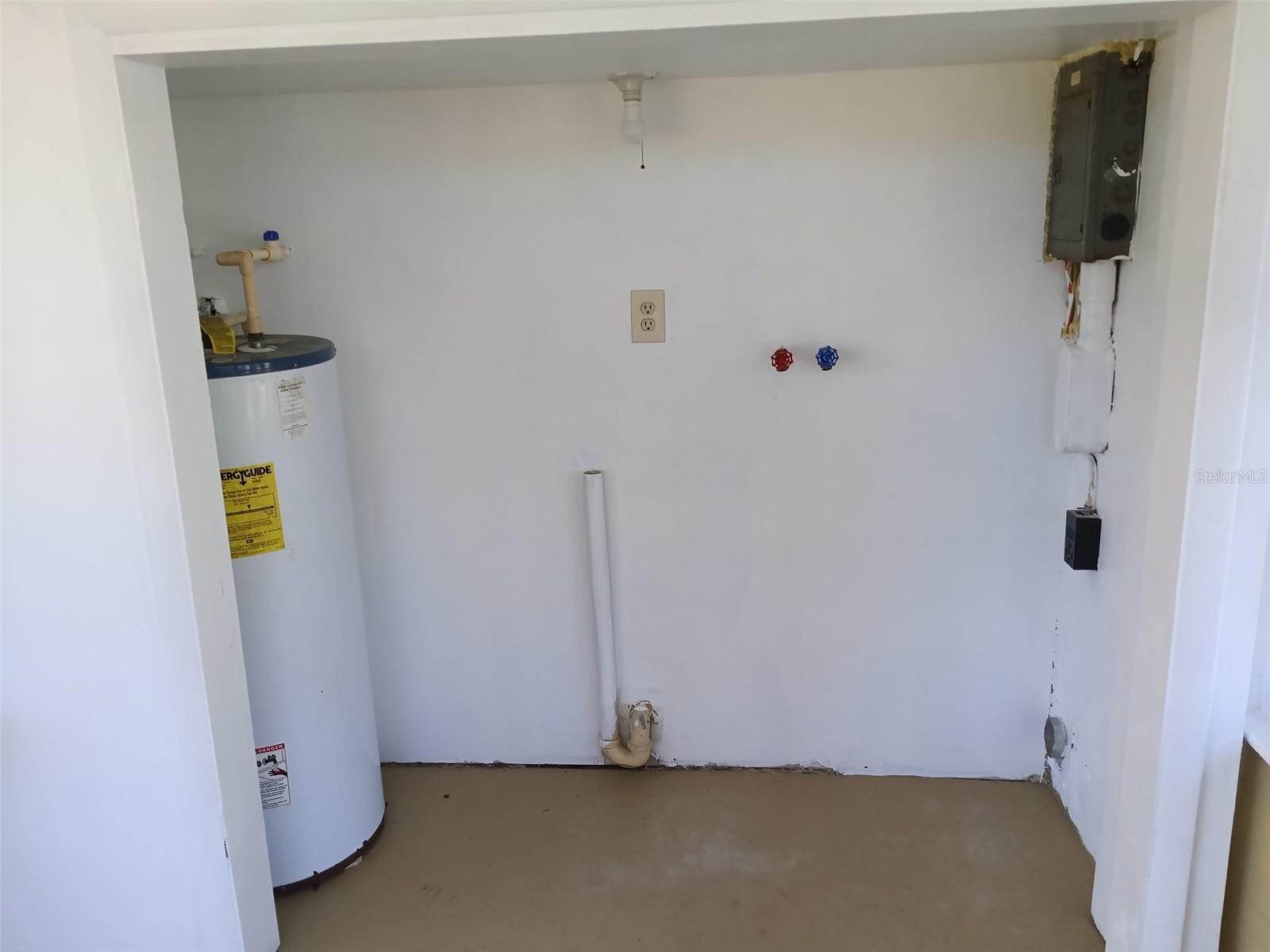 Image 14 of 14 For 10611 Dixon Drive