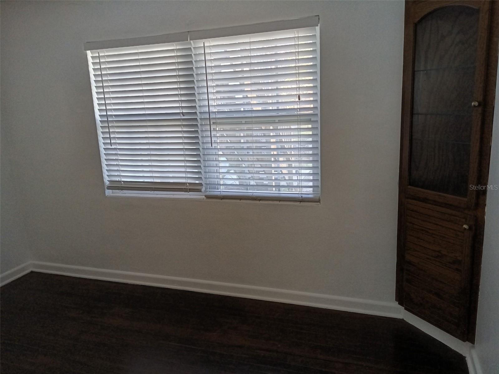 Image 6 of 14 For 10611 Dixon Drive