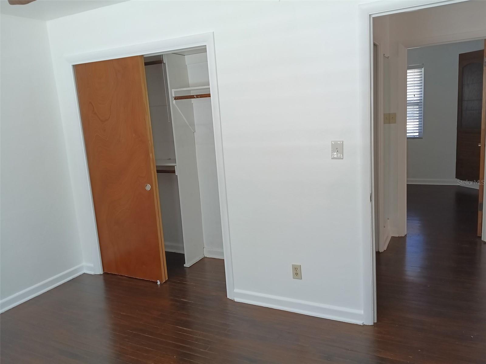 Image 7 of 14 For 10611 Dixon Drive