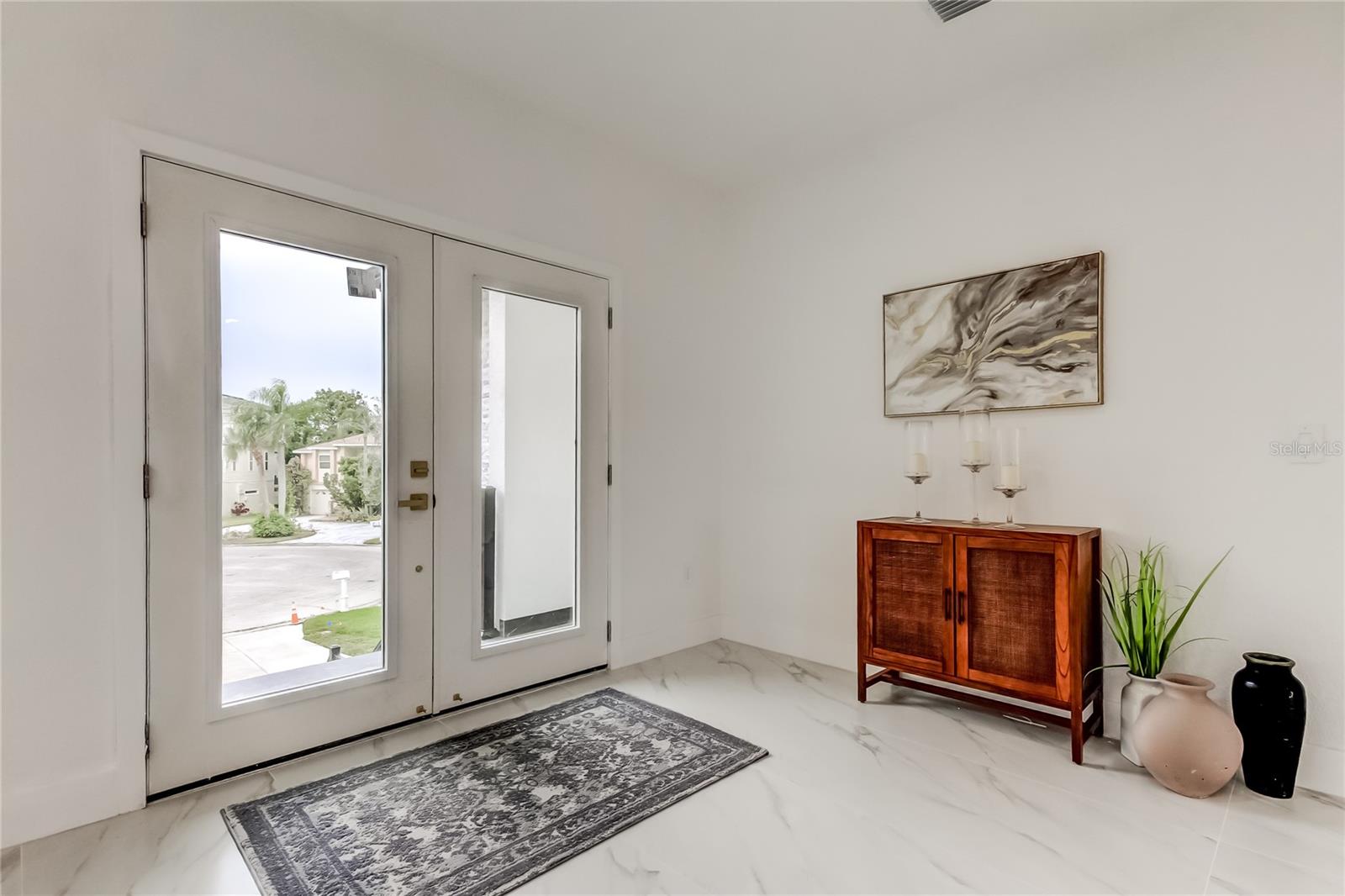 Image 5 of 90 For 4719 Grandview Avenue