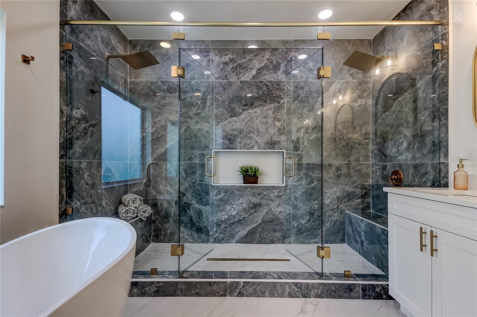 Image 50 of 90 For 4719 Grandview Avenue