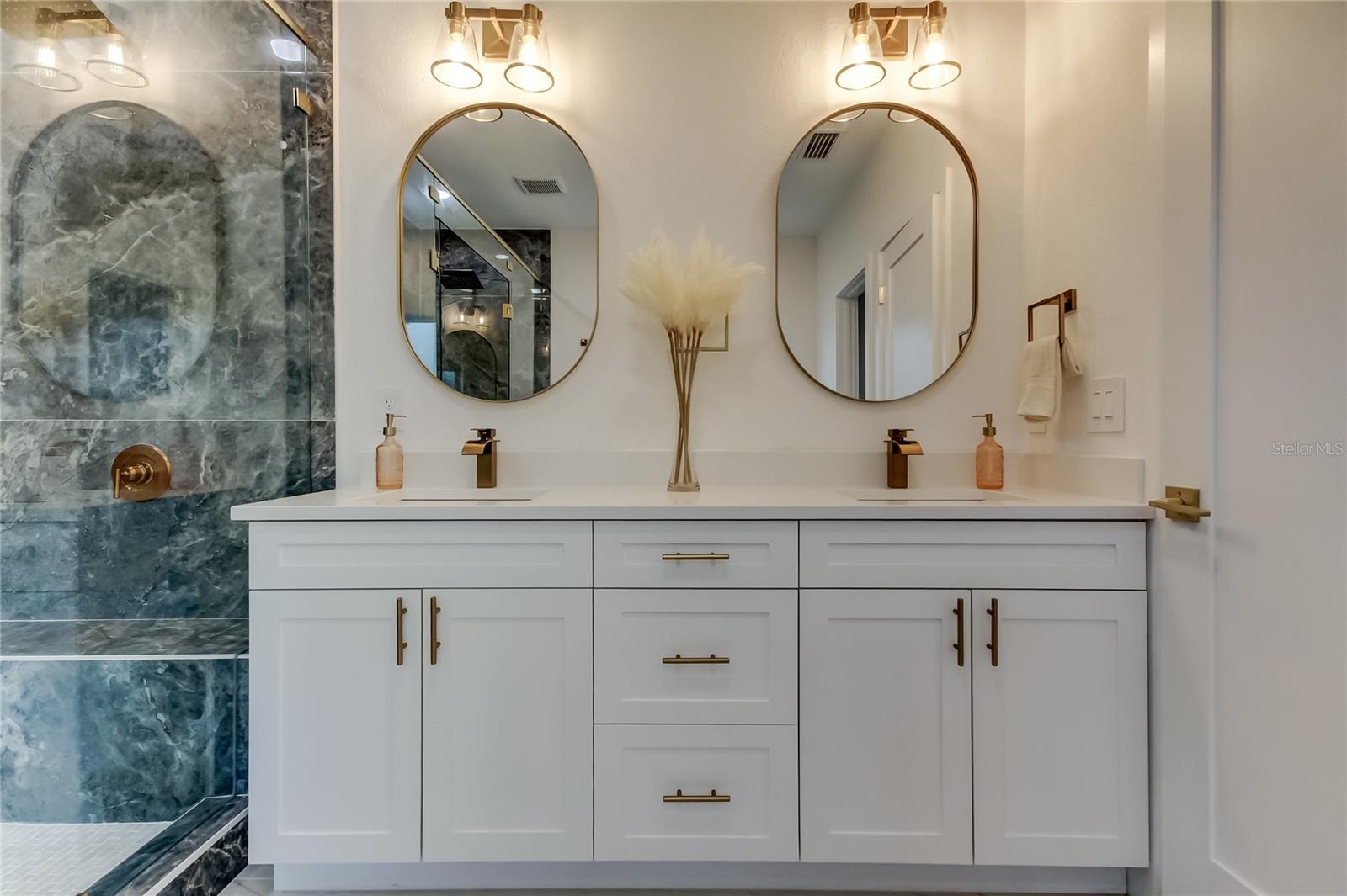 Image 51 of 90 For 4719 Grandview Avenue