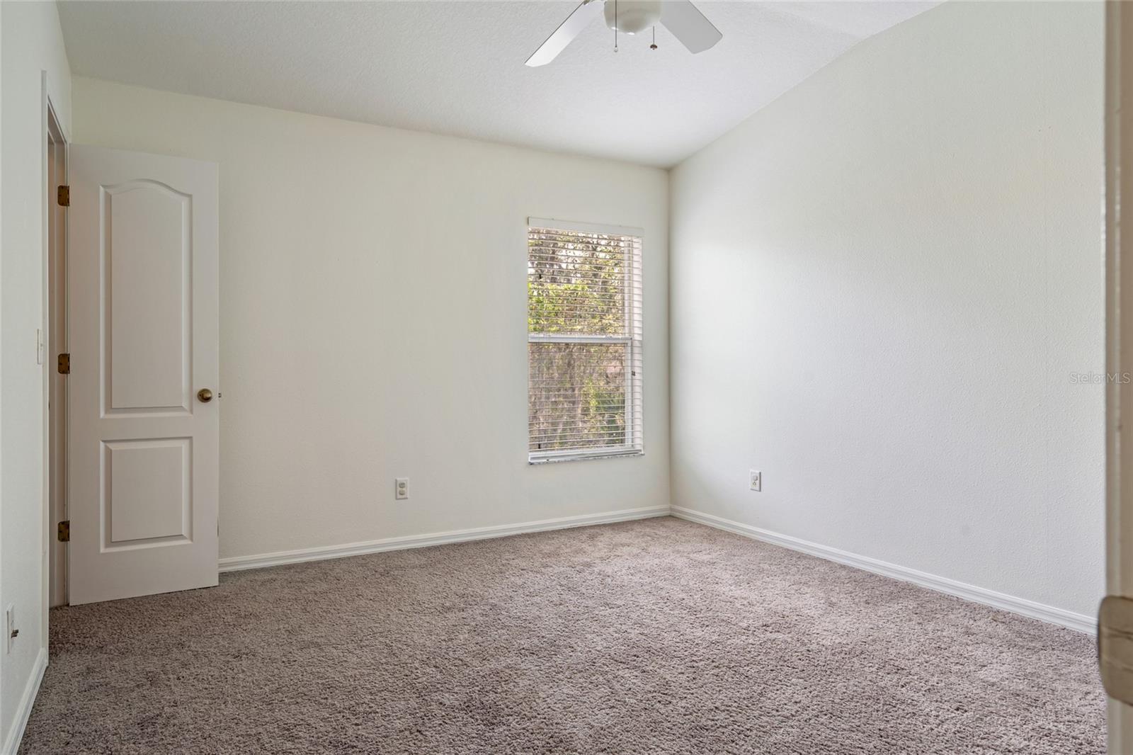 Image 20 of 25 For 15929 Fishhawk Creek Lane