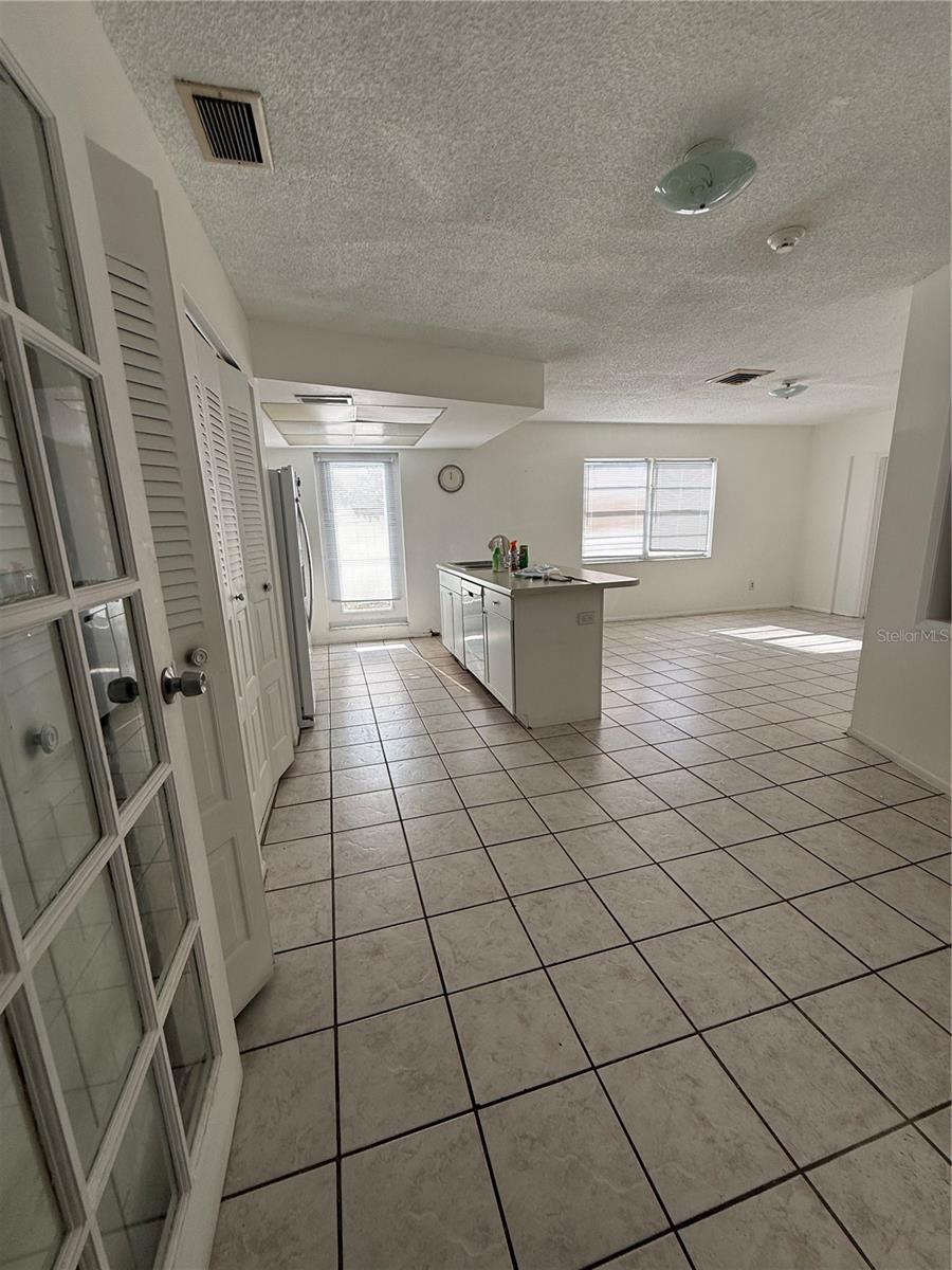 Image 12 of 43 For 2314 Hawthorne Drive