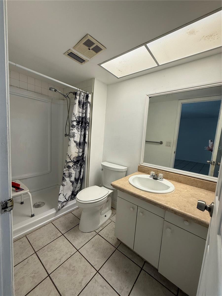 Image 25 of 43 For 2314 Hawthorne Drive