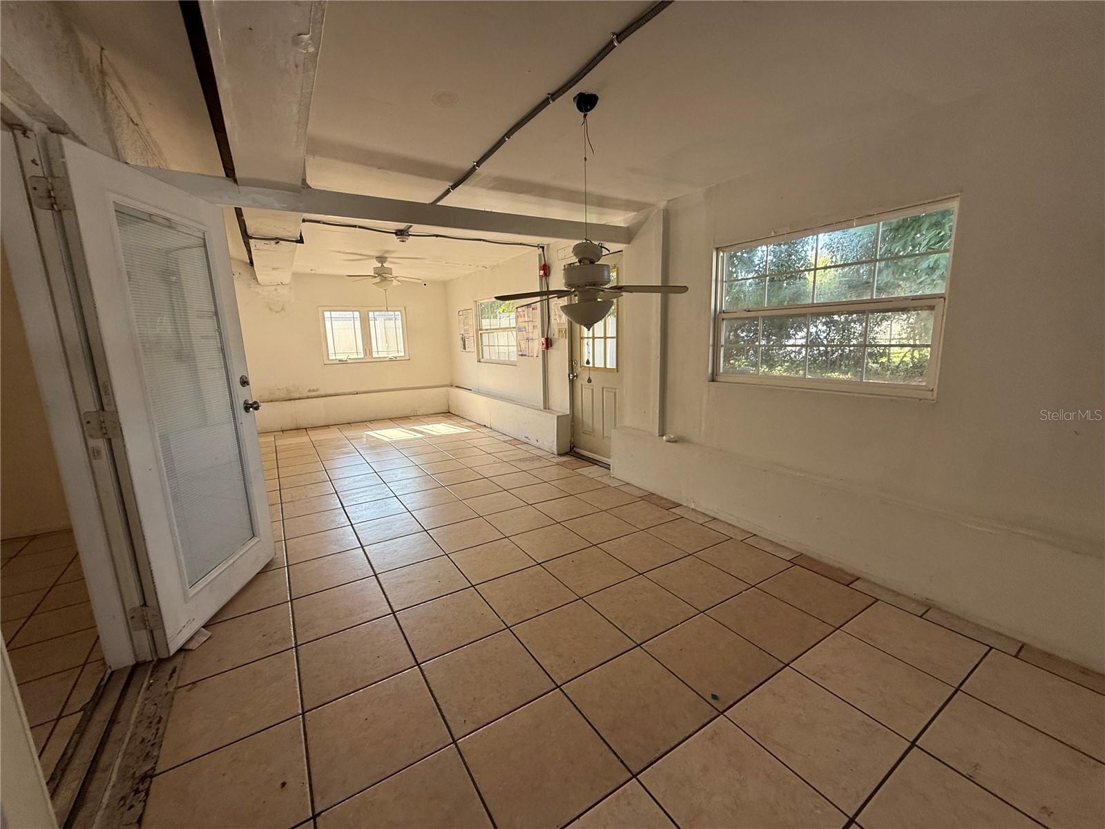 Image 33 of 43 For 2314 Hawthorne Drive