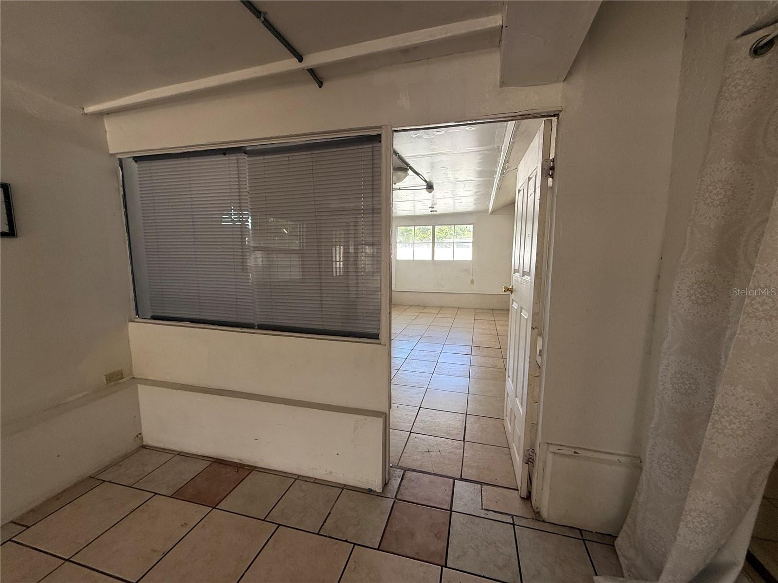 Image 34 of 43 For 2314 Hawthorne Drive