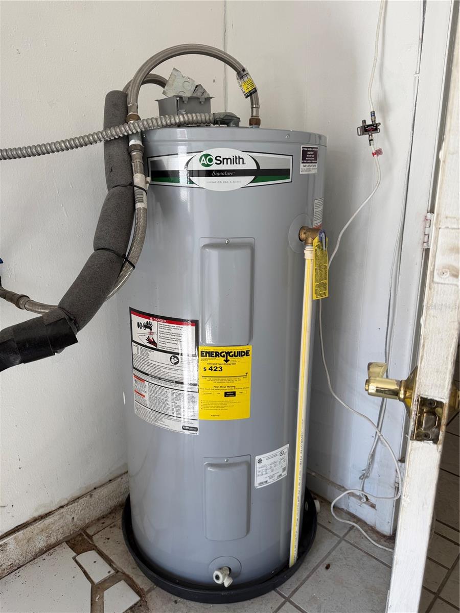 Image 40 of 43 For 2314 Hawthorne Drive