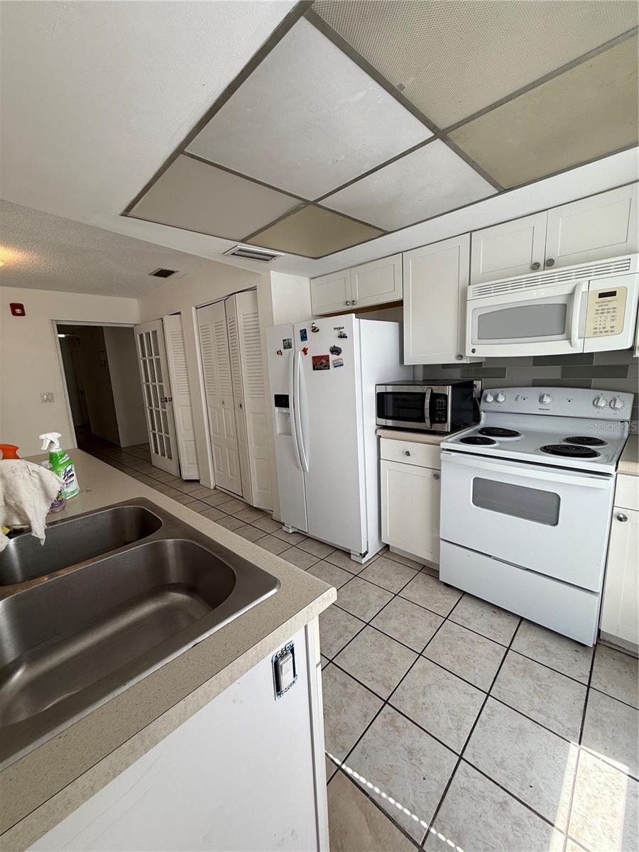 Image 9 of 43 For 2314 Hawthorne Drive