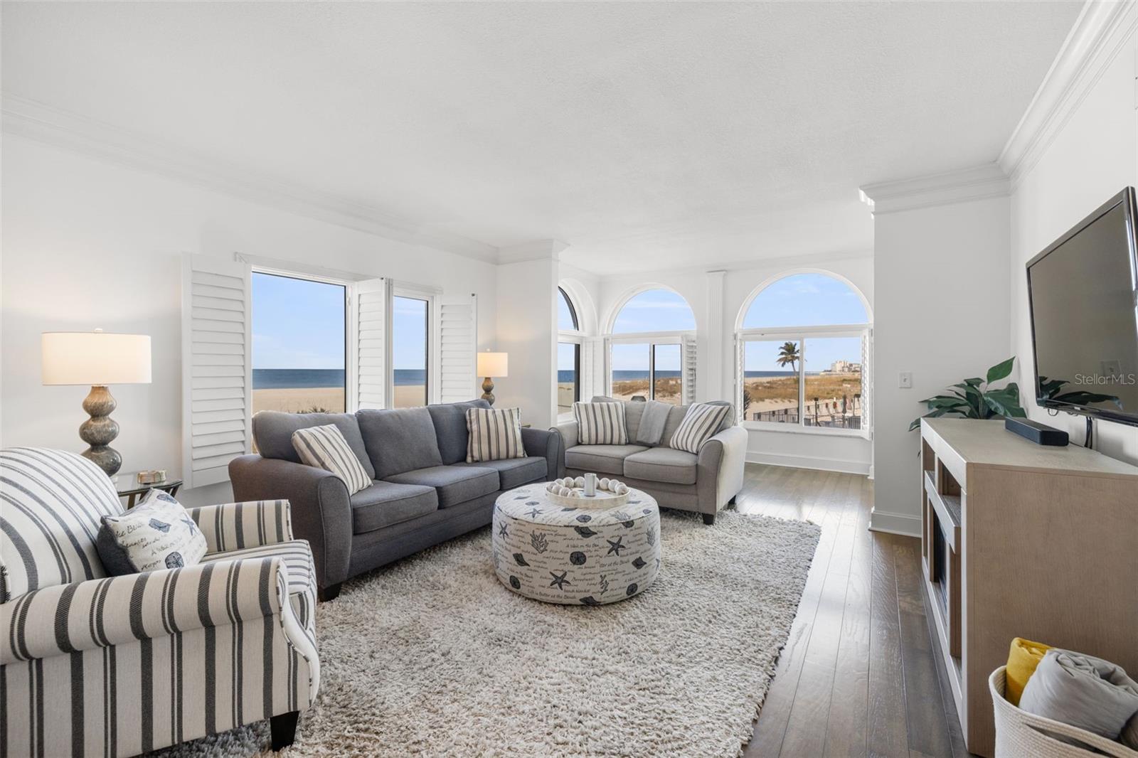 Image 11 of 76 For 4950 Gulf Boulevard 207