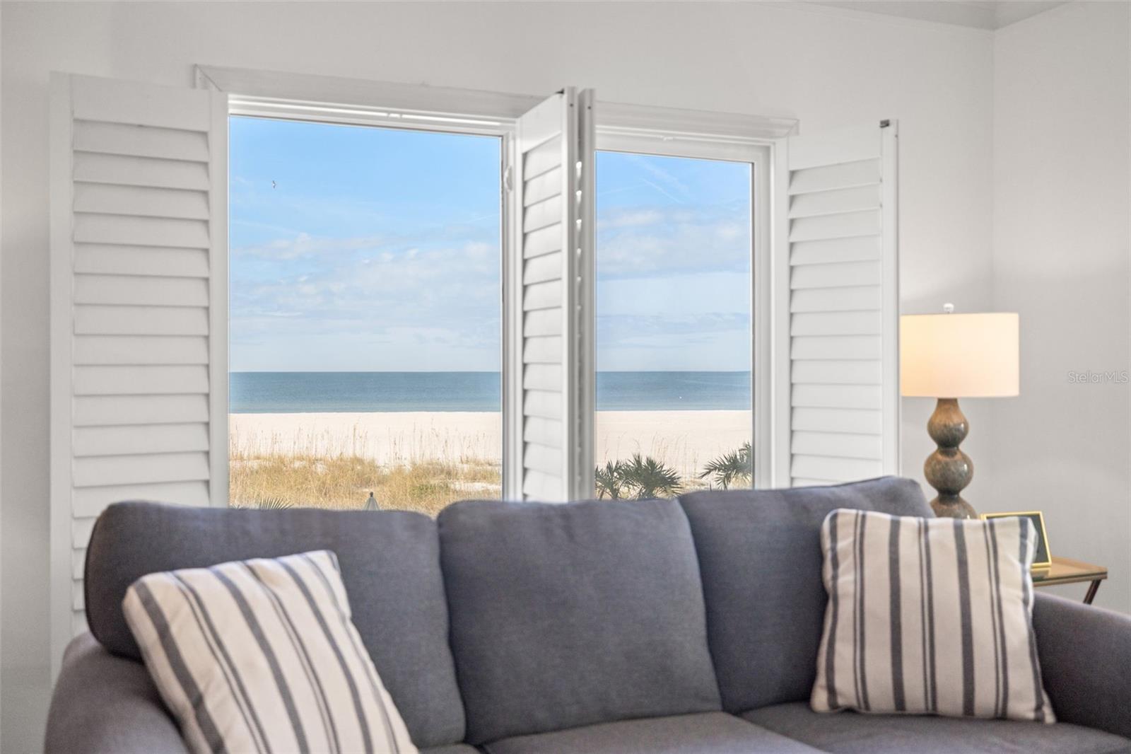 Image 15 of 76 For 4950 Gulf Boulevard 207