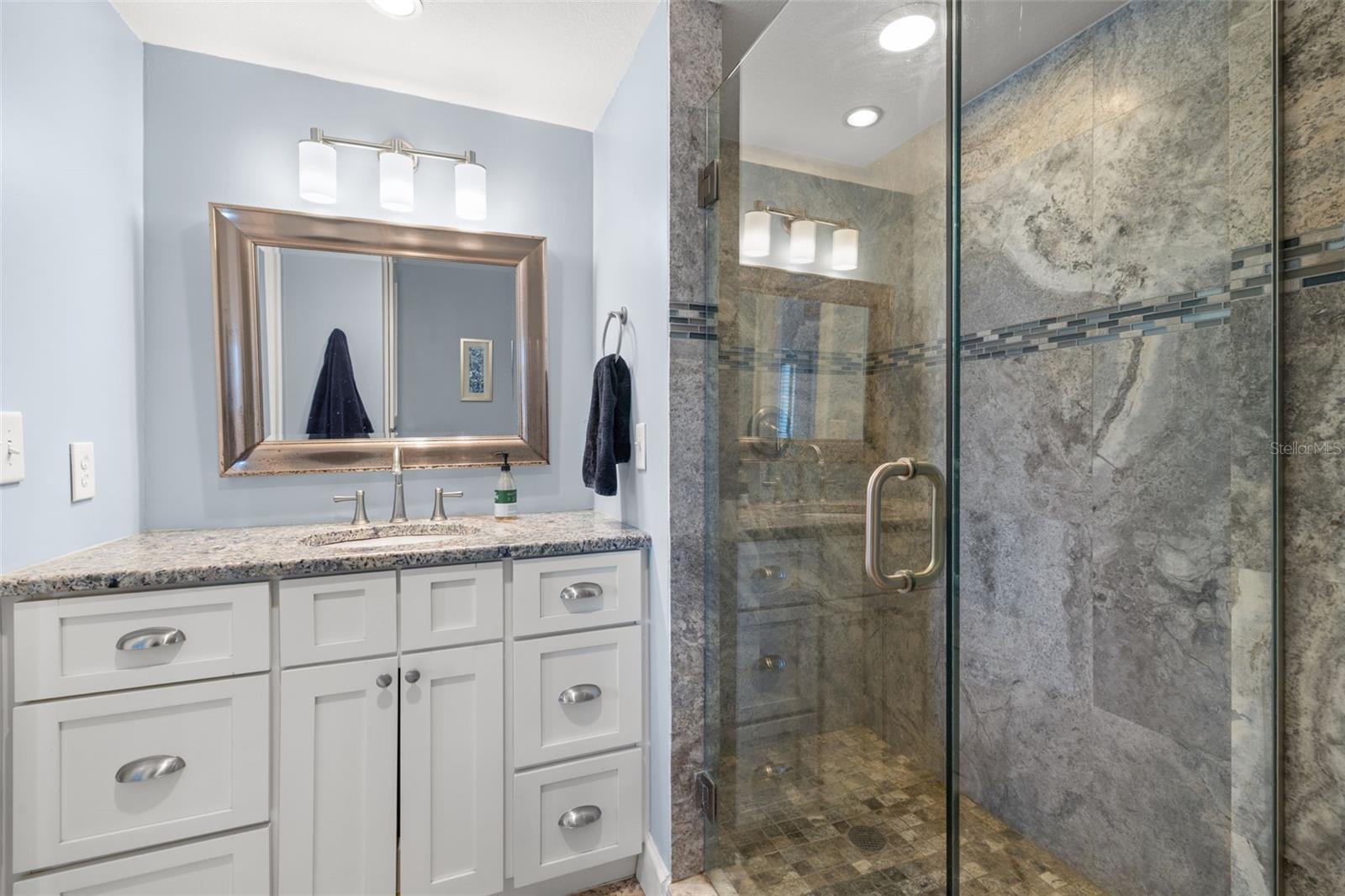 Image 40 of 76 For 4950 Gulf Boulevard 207