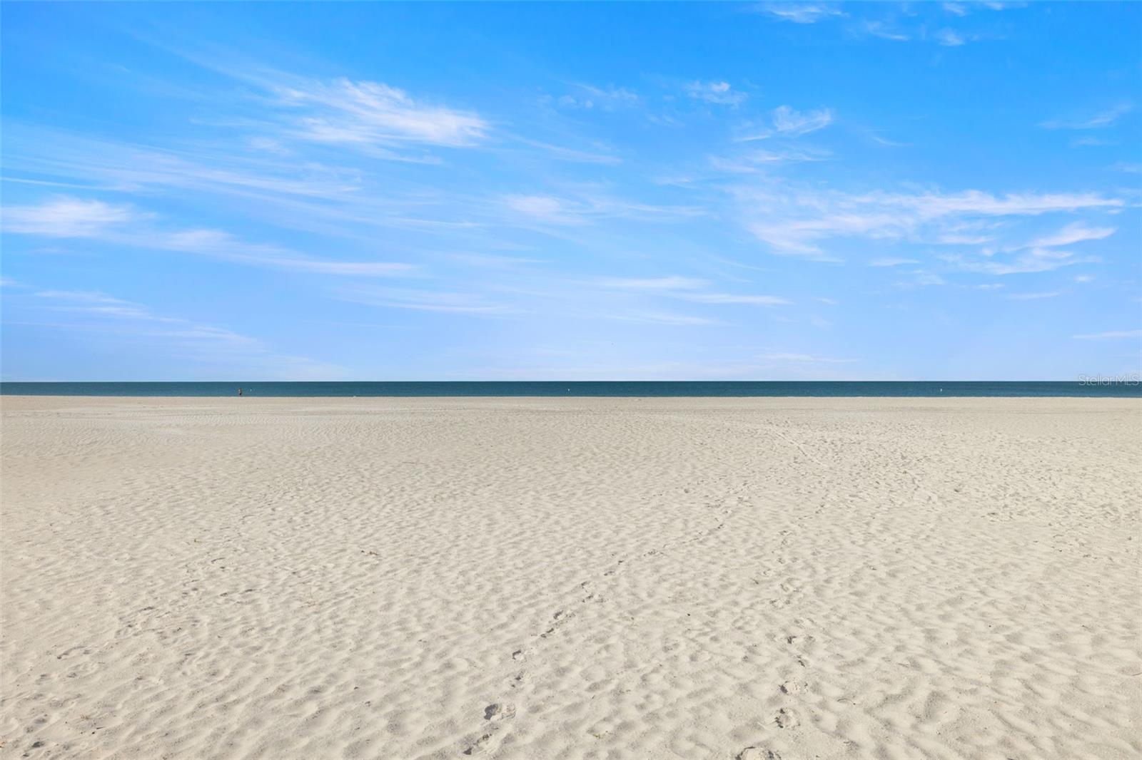 Image 48 of 76 For 4950 Gulf Boulevard 207