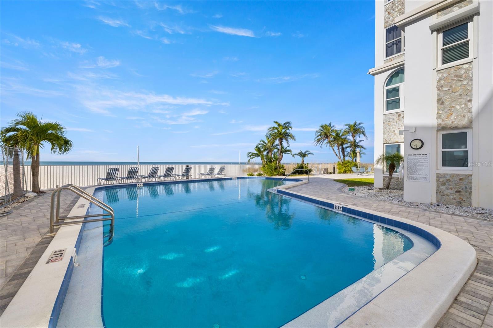 Image 49 of 76 For 4950 Gulf Boulevard 207