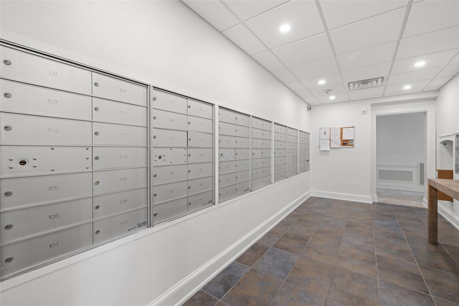 Image 74 of 76 For 4950 Gulf Boulevard 207