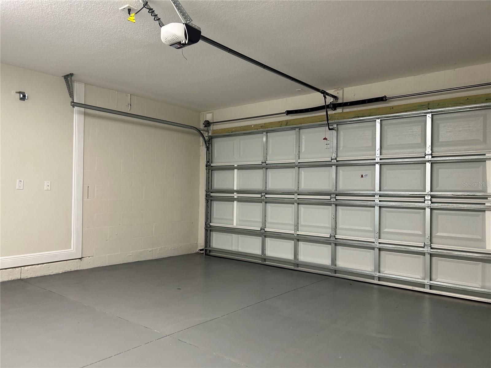 Image 36 of 42 For 3917 Robson Street