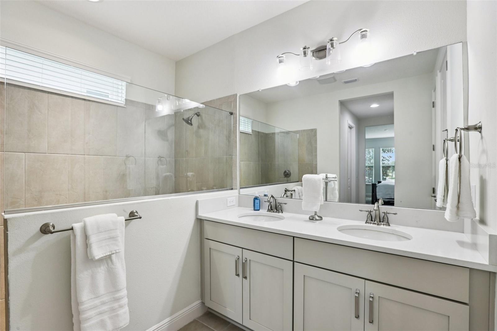 Image 16 of 39 For 28664 Cozy Creek Drive