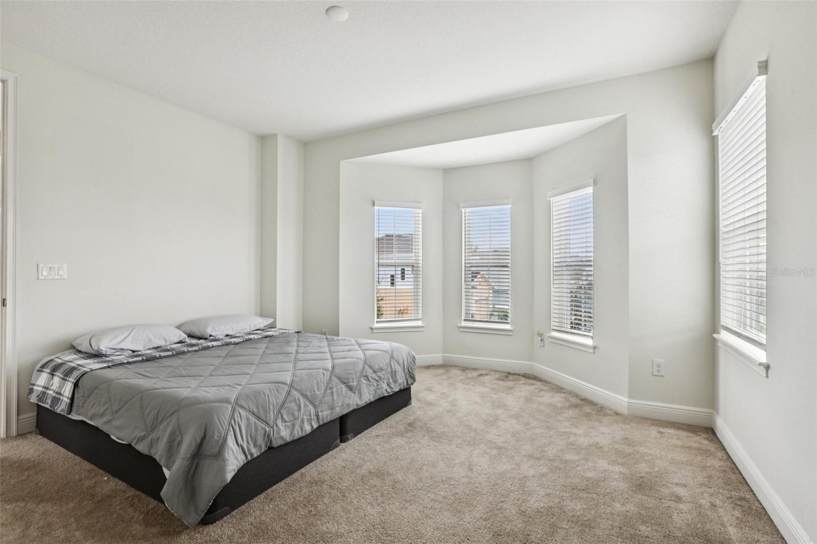 Image 24 of 39 For 28664 Cozy Creek Drive