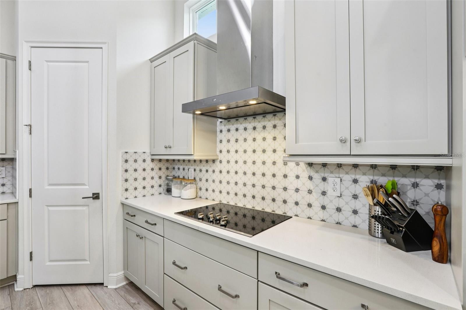 Image 7 of 39 For 28664 Cozy Creek Drive