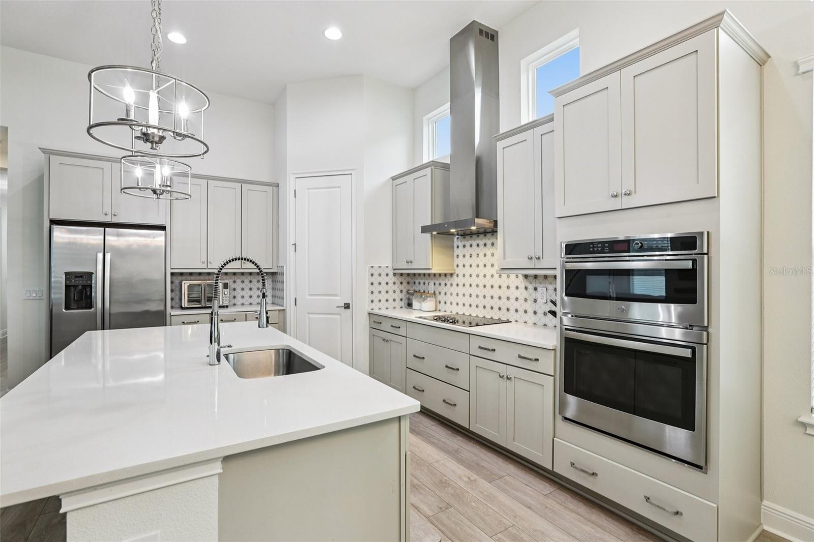 Image 8 of 39 For 28664 Cozy Creek Drive