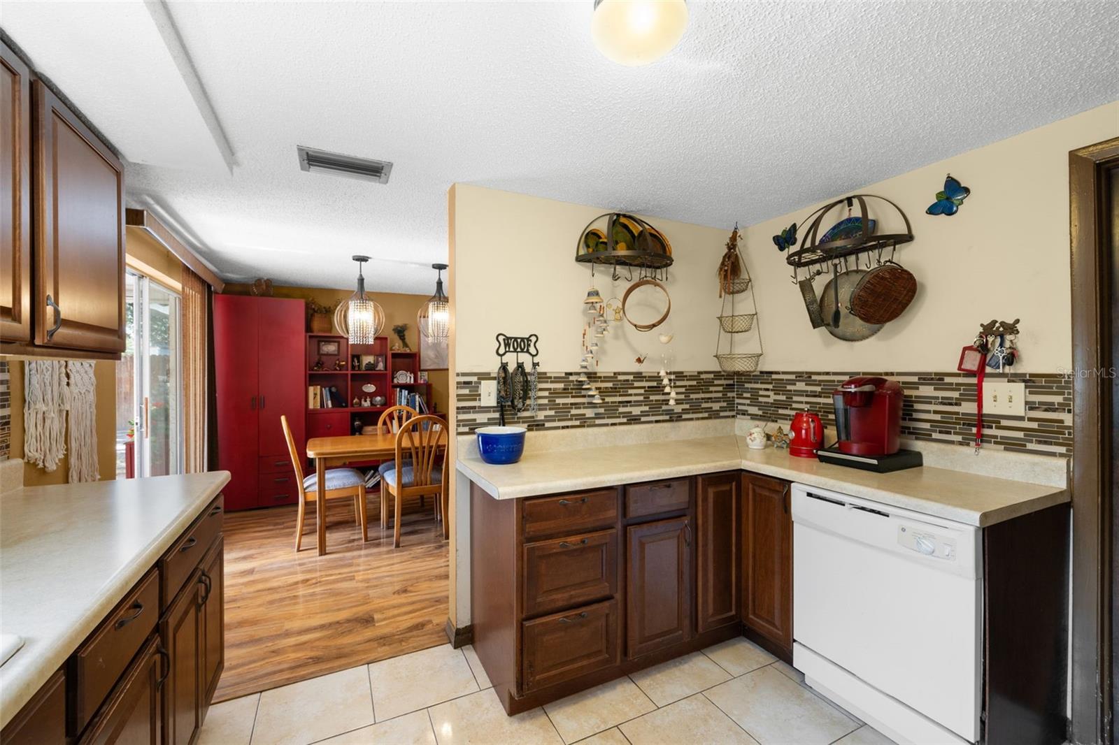 Image 11 of 28 For 6432 Juniper Road