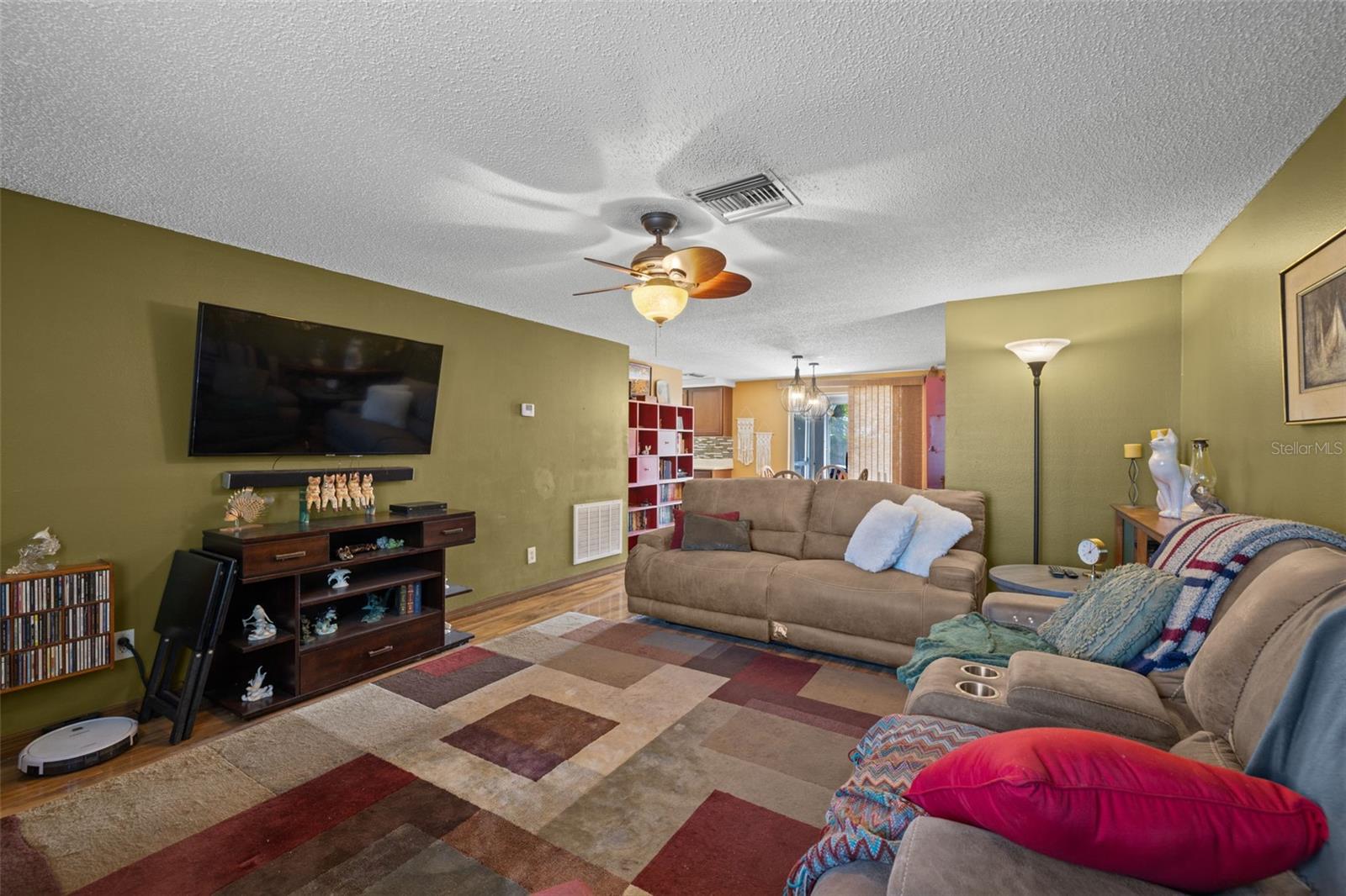 Image 7 of 28 For 6432 Juniper Road