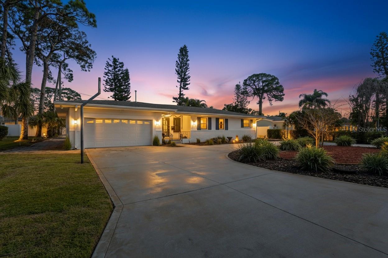 Image 29 of 38 For 1302 Robin Road S