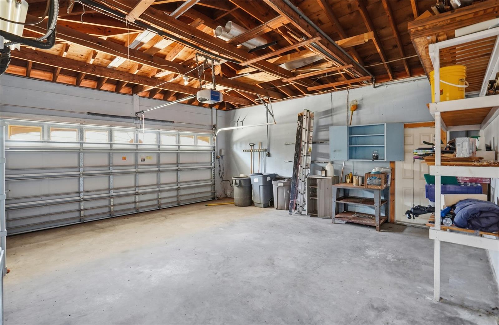 Image 30 of 38 For 1302 Robin Road S