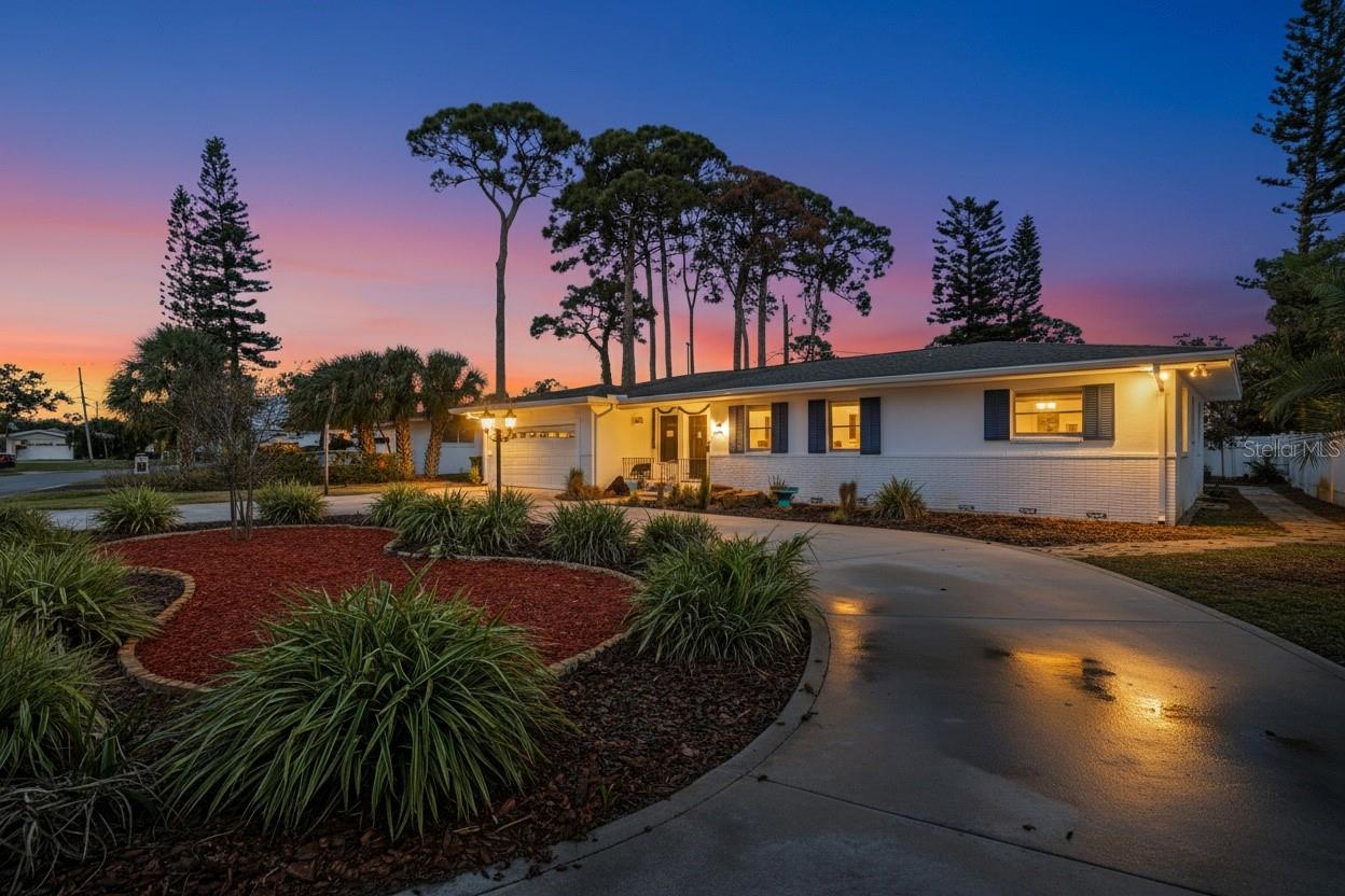 Image 34 of 38 For 1302 Robin Road S