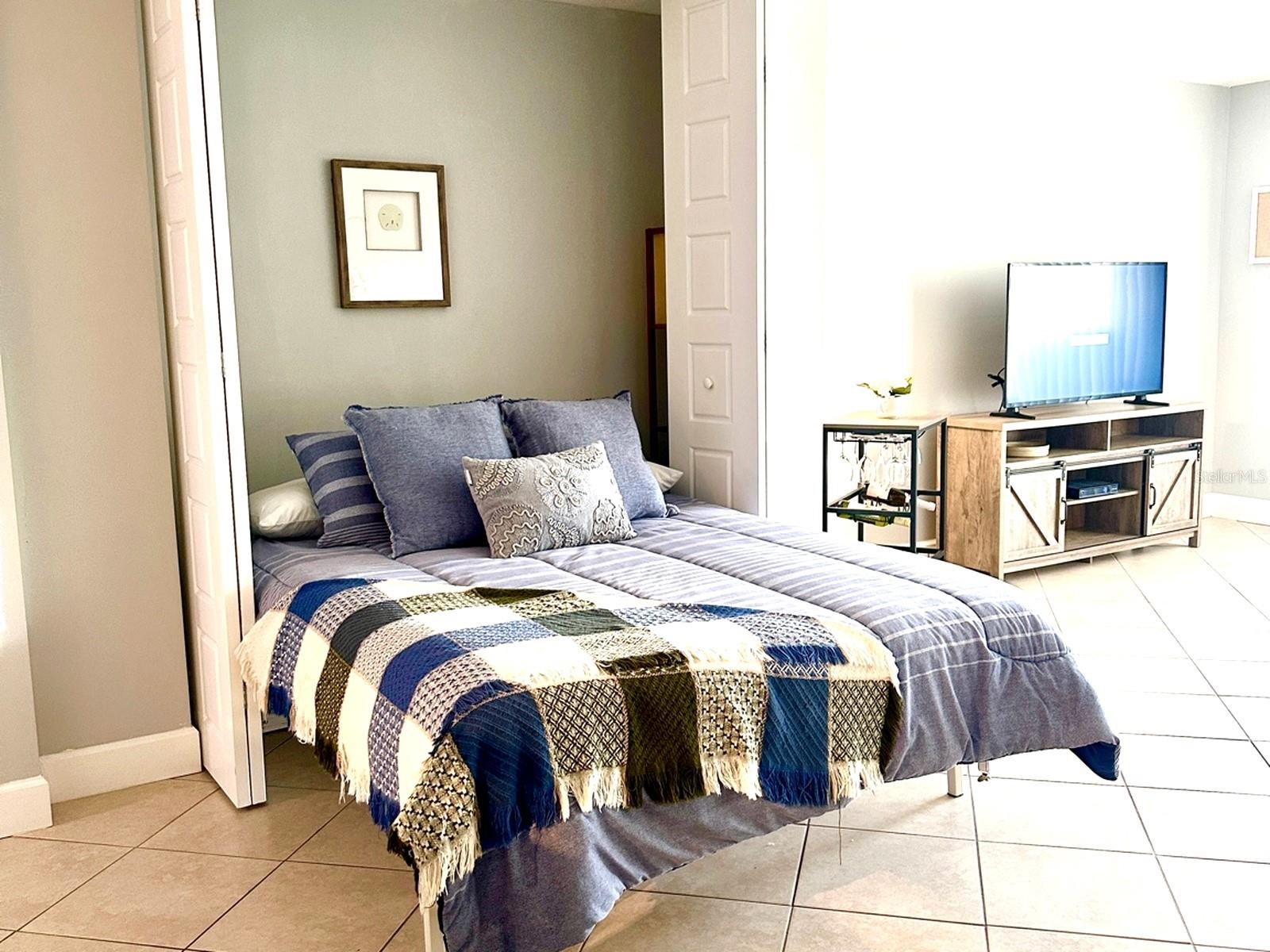 Image 14 of 39 For 7540 Bay Island Drive S 156