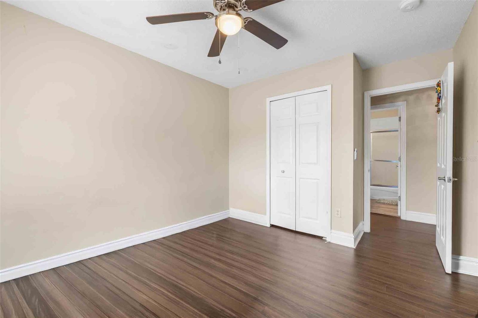 Image 6 of 33 For 18103 Paradise Point Drive