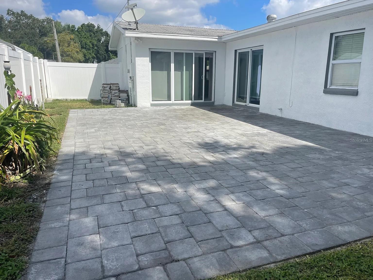 Image 13 of 14 For 4426 Bay Court Avenue