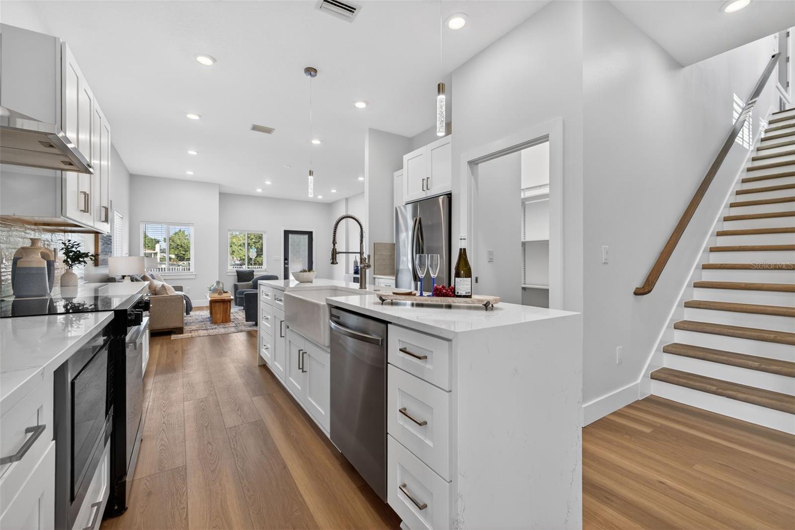 Image 15 of 47 For 2530 34th Avenue N