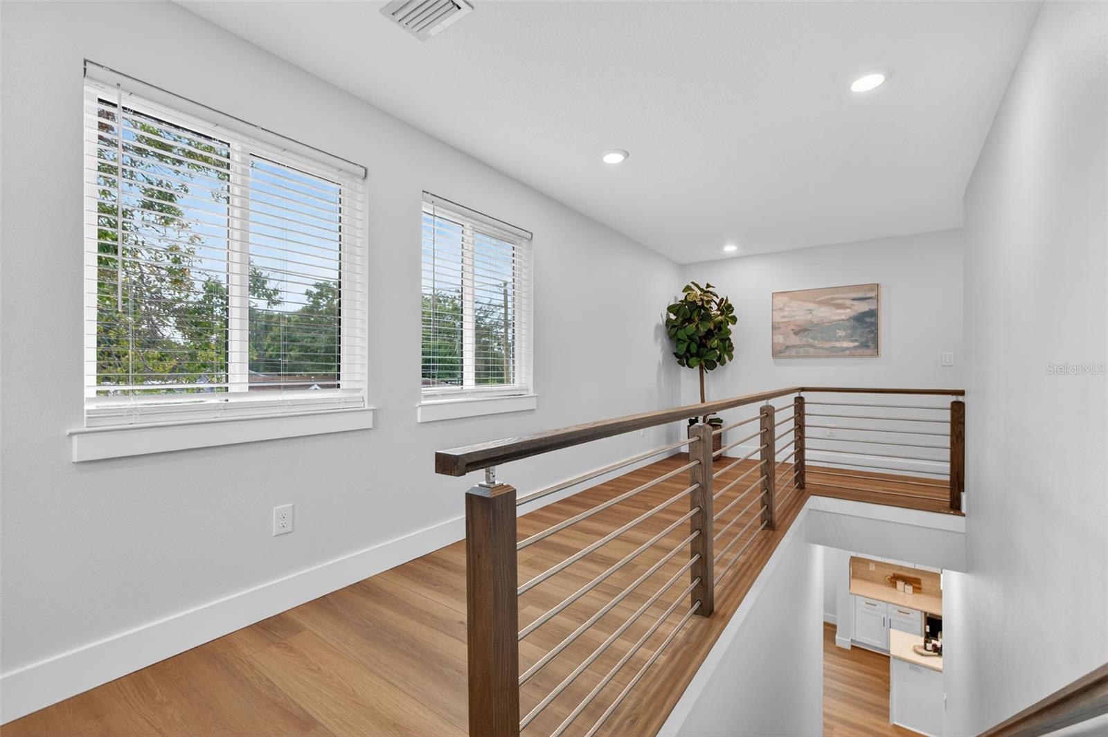 Image 27 of 47 For 2530 34th Avenue N