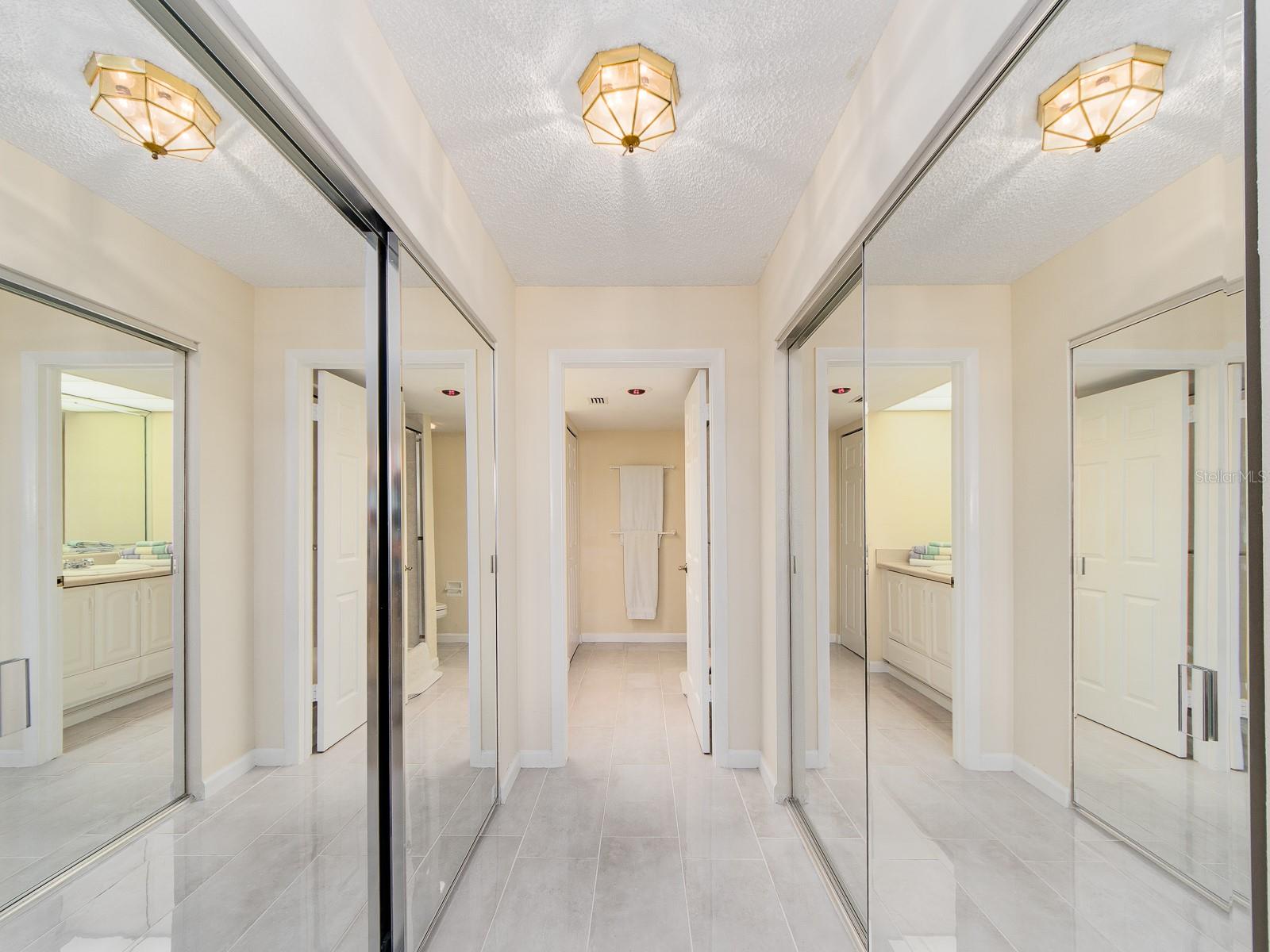 Image 24 of 41 For 1430 Gulf Boulevard 110