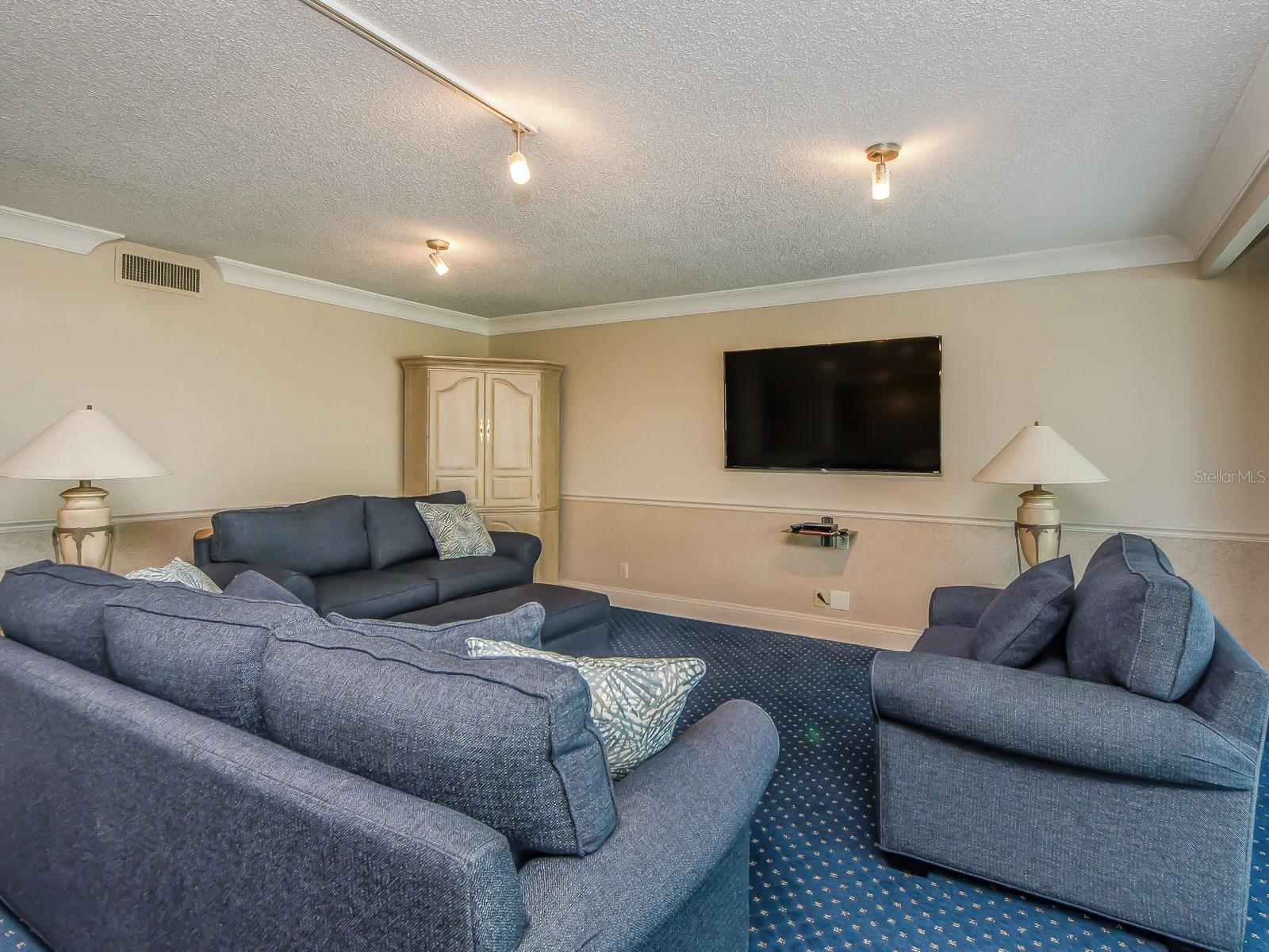 Image 35 of 41 For 1430 Gulf Boulevard 110