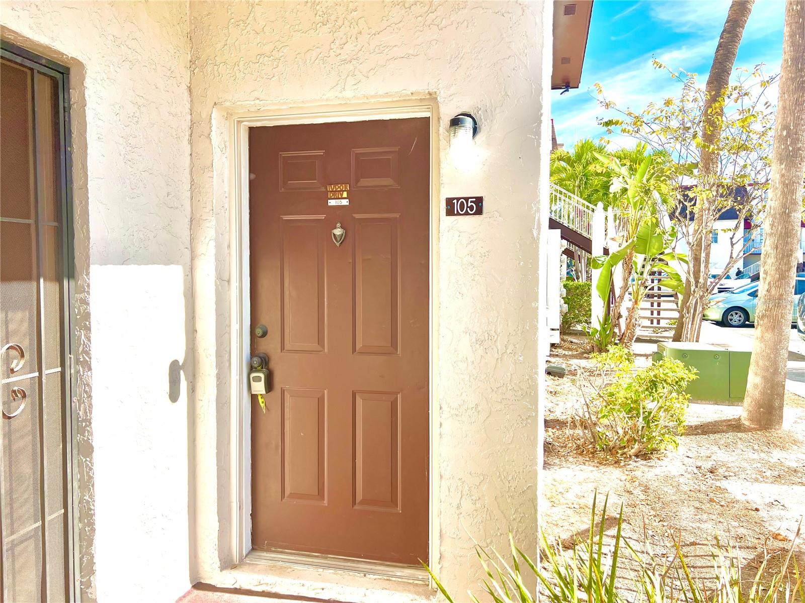 Image 2 of 23 For 9105 Tudor Drive F105