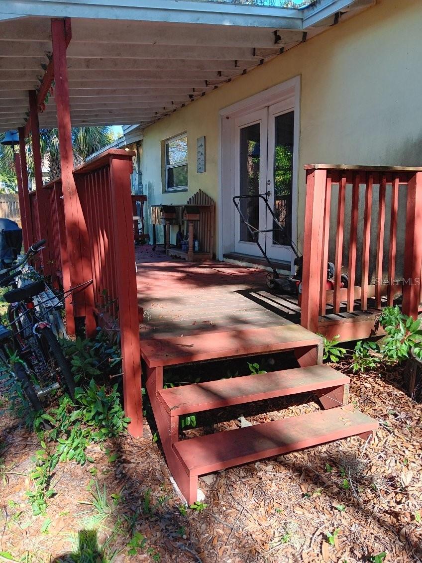 Image 3 of 12 For 712 Crest Avenue