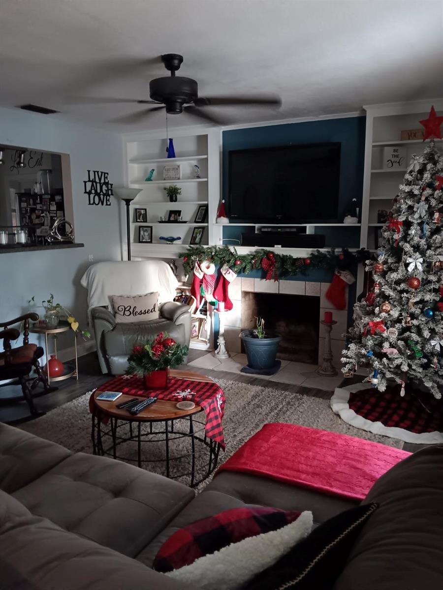 Image 6 of 12 For 712 Crest Avenue