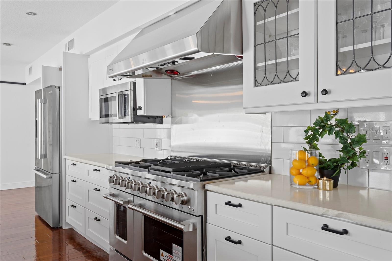 Image 11 of 41 For 2610 Dundee Street