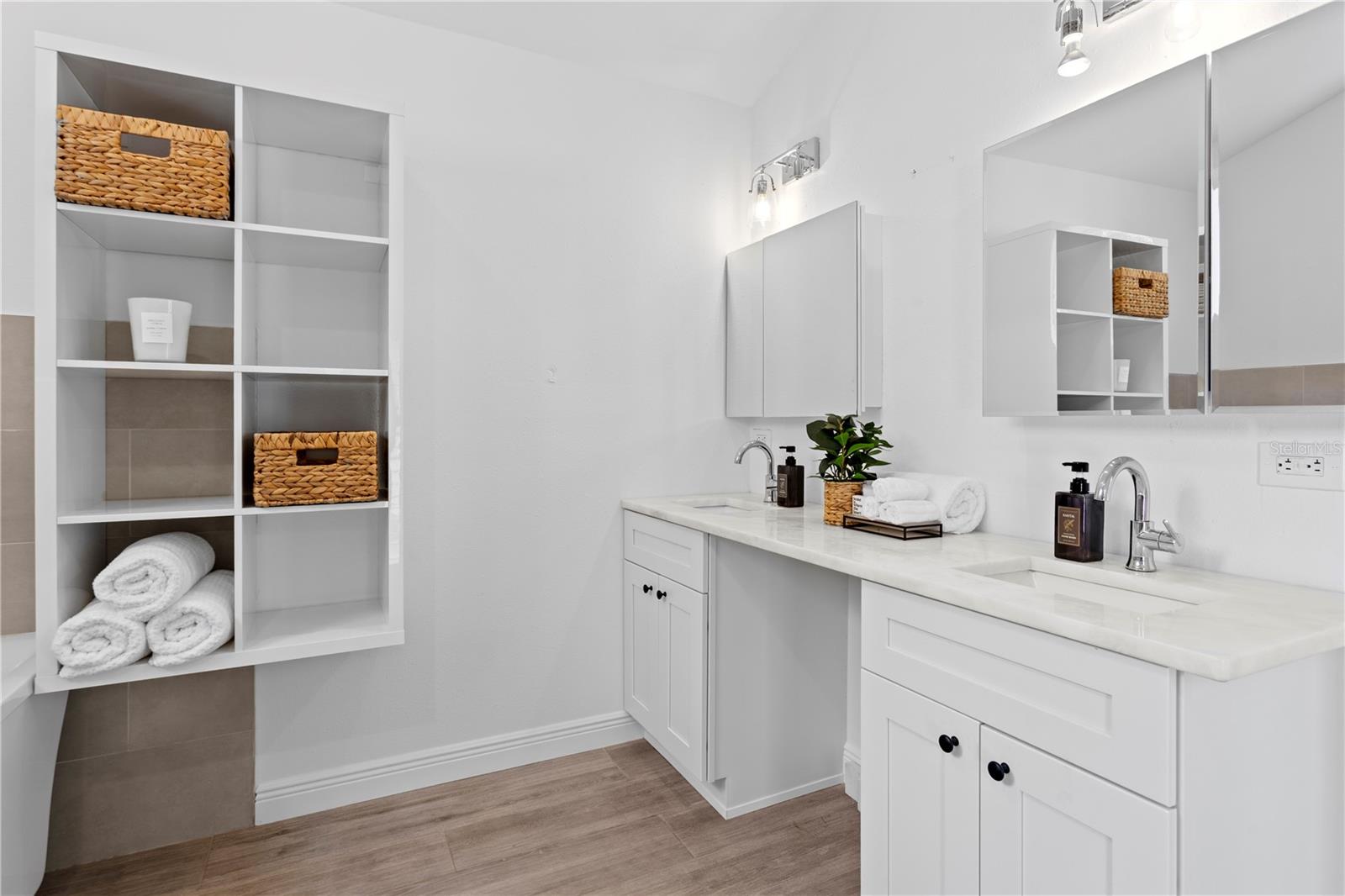 Image 15 of 41 For 2610 Dundee Street