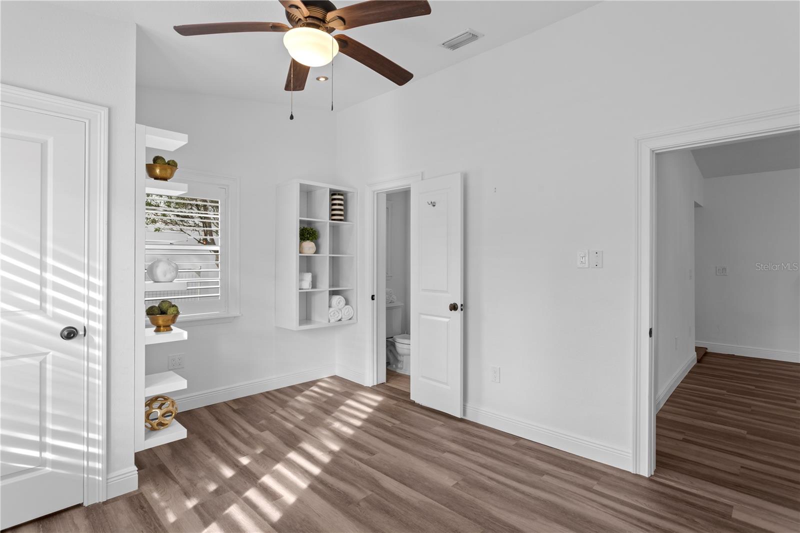 Image 20 of 41 For 2610 Dundee Street