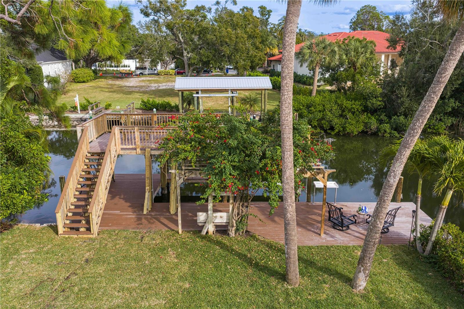 Image 31 of 41 For 2610 Dundee Street