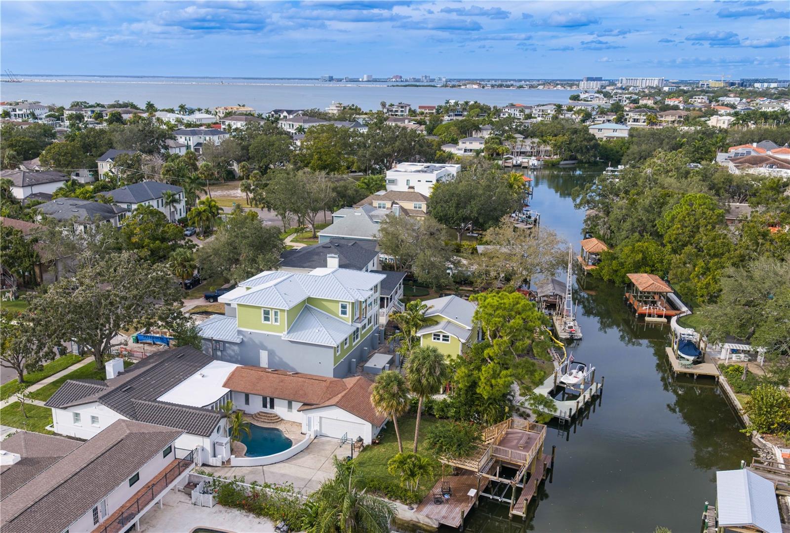 Image 39 of 41 For 2610 Dundee Street