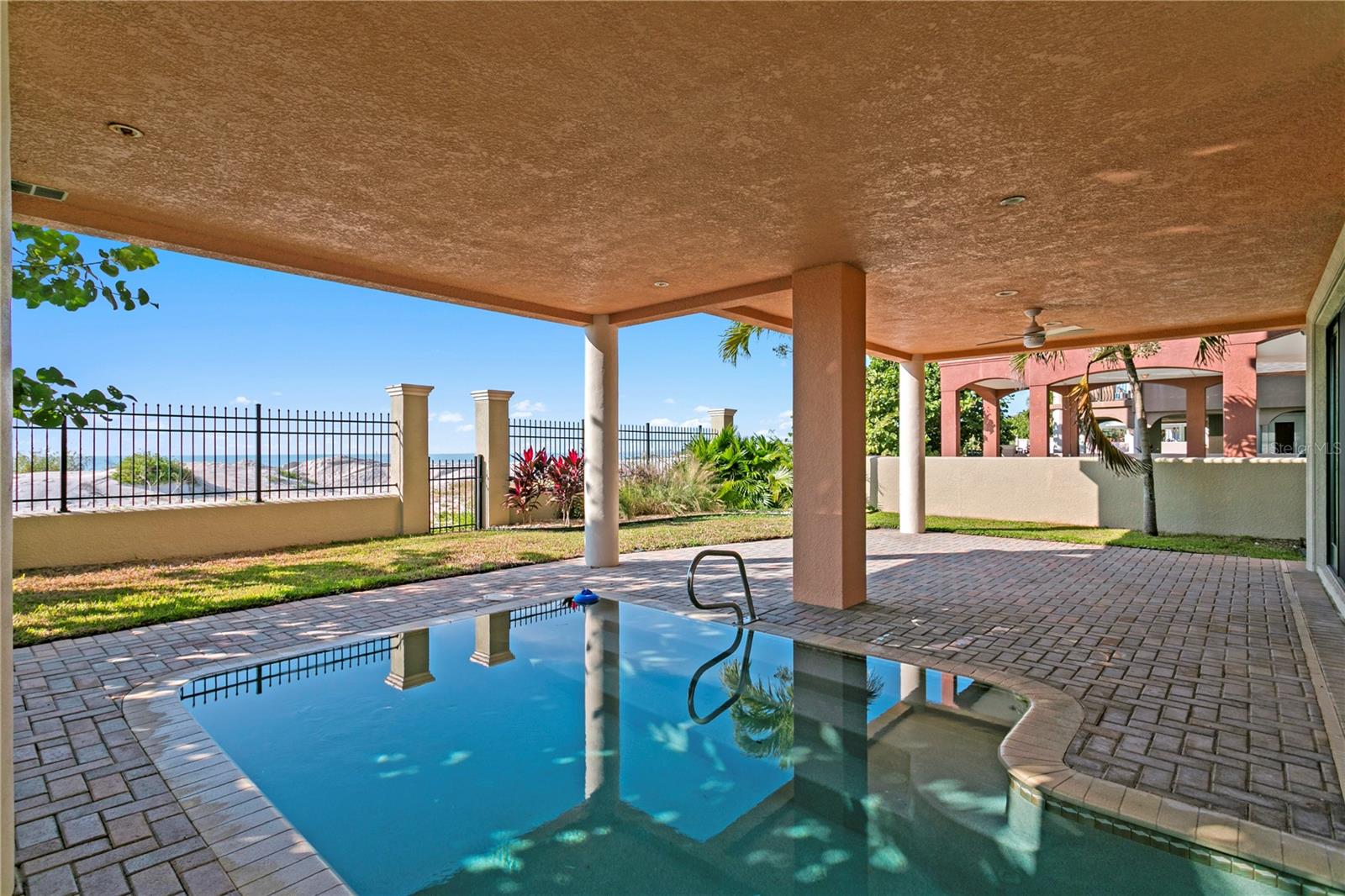 Image 2 of 30 For 9546 Gulf Boulevard