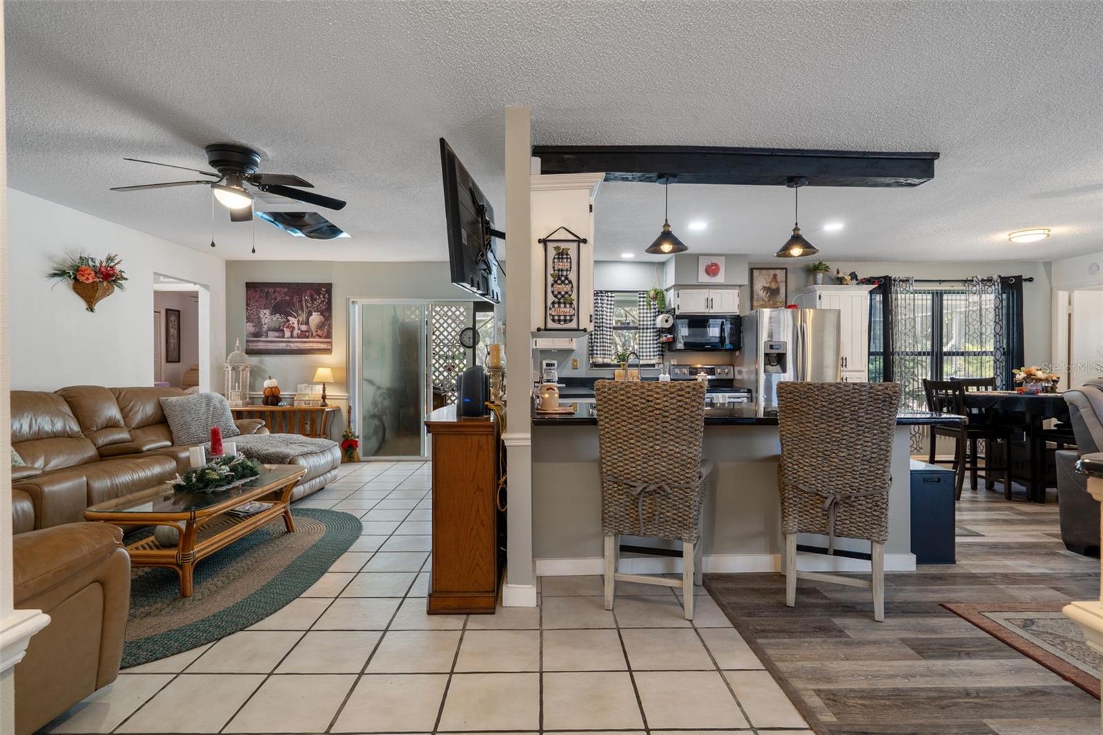 Image 6 of 27 For 7311 Edinburgh Way