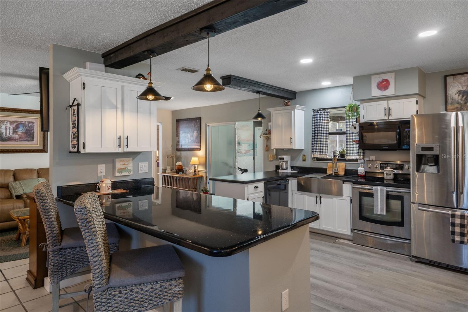 Image 7 of 27 For 7311 Edinburgh Way